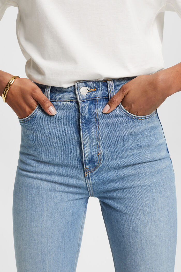 Cropped 80'er-jeans med fikserede opsmøg, TENCEL™, BLUE LIGHT WASHED, detail image number 2