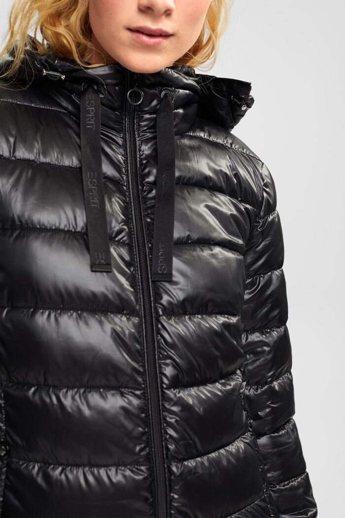 Quiltet frakke med aftagelig hætte med løbegang, BLACK, detail image number 0