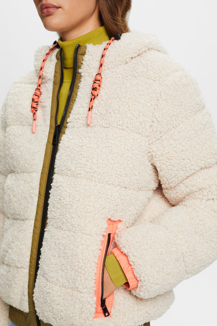 Genanvendt: Vendbar jakke med teddypels, CREAM BEIGE, detail image number 2