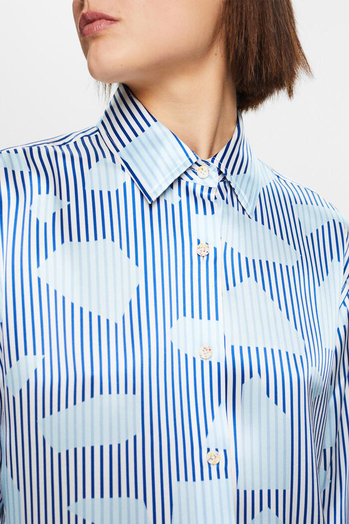Silkeskjorte med tryk og knaplukning, BRIGHT BLUE, detail image number 3