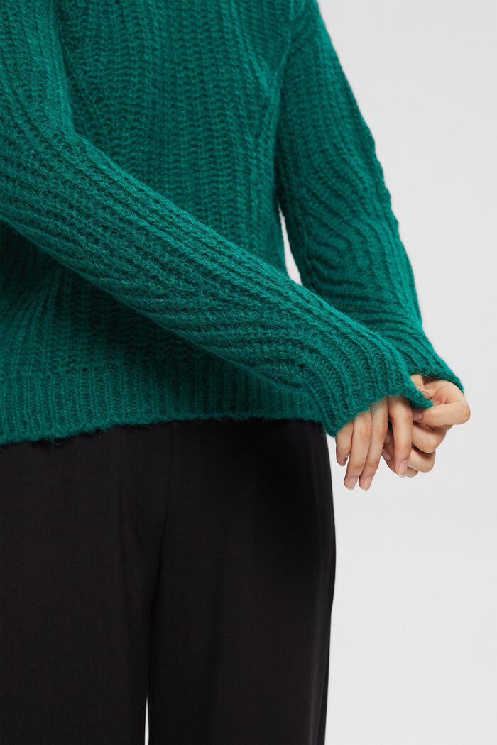 Med alpaka: striksweater, EMERALD GREEN, detail image number 0