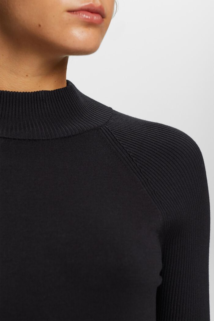 Pullover med høj krave, LENZING™ ECOVERO™, BLACK, detail image number 2