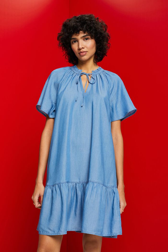 Chambray-kjole m. bindebånd og flæsekant, TENCEL™, BLUE MEDIUM WASHED, detail image number 0