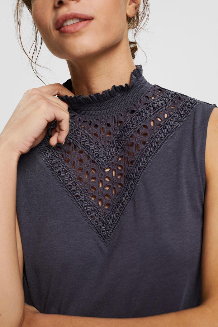 Med TENCEL™: Top med broderie anglaise, ANTHRACITE, detail image number 2