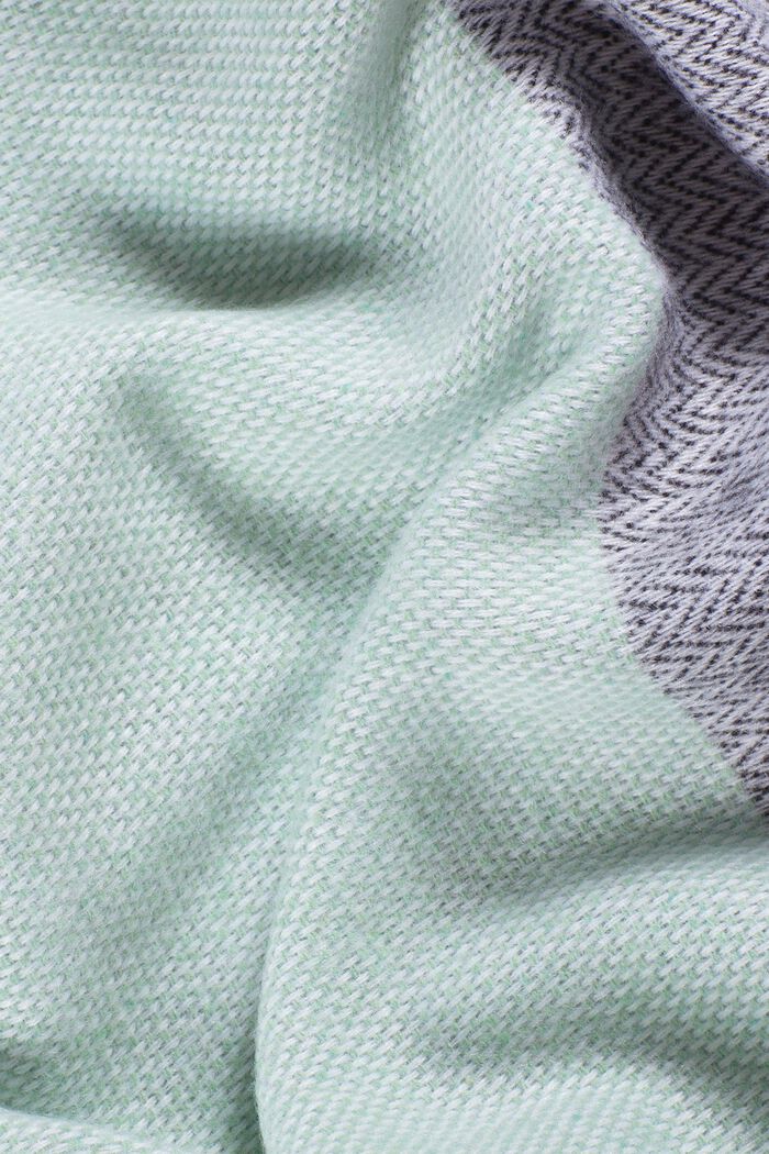 Genanvendte materialer: stribet tæppe, NEW MULTICOLOUR, detail image number 1