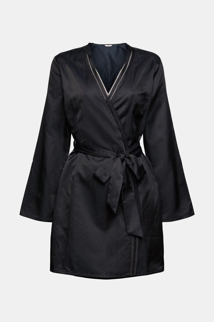 Med silke: kimono med bindebælte