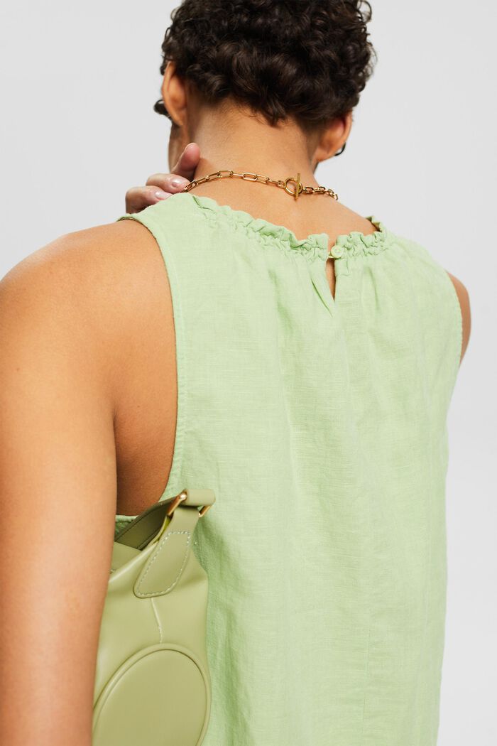 Ærmeløs bluse med smock i hør/bomuld, LIGHT GREEN, detail image number 4