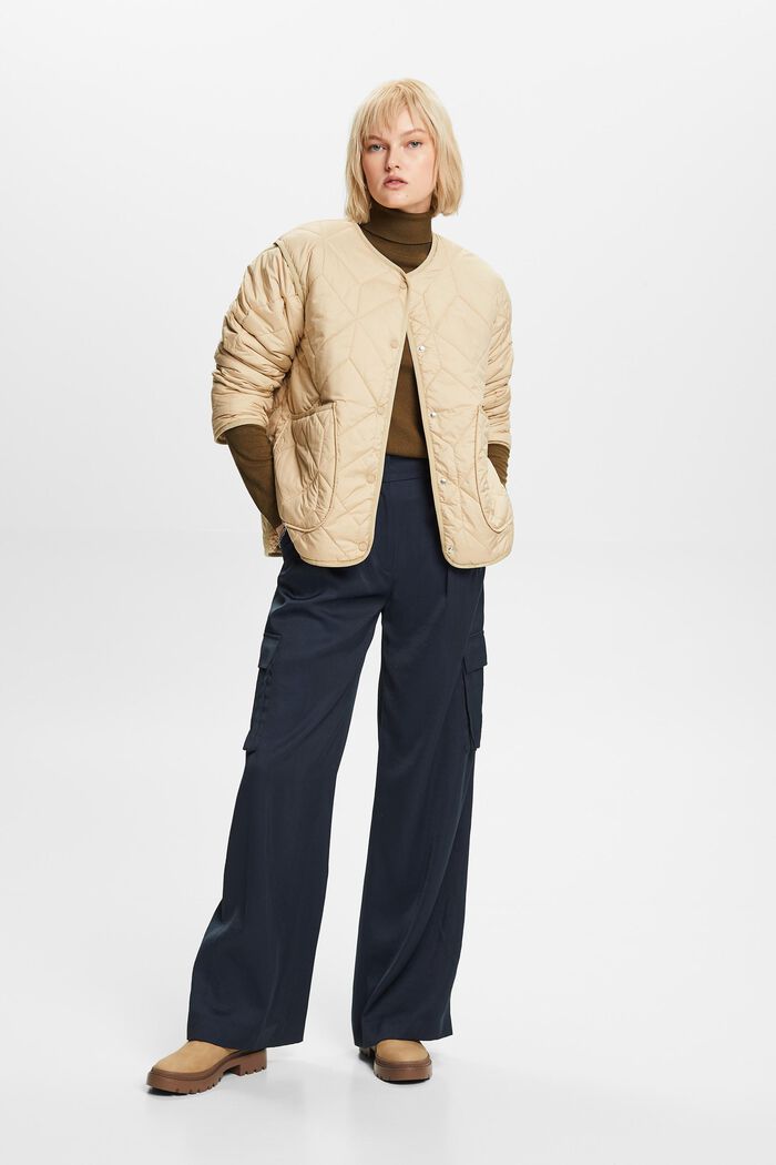 Genanvendt: Quiltet jakke med teddy-for, SAND, detail image number 4