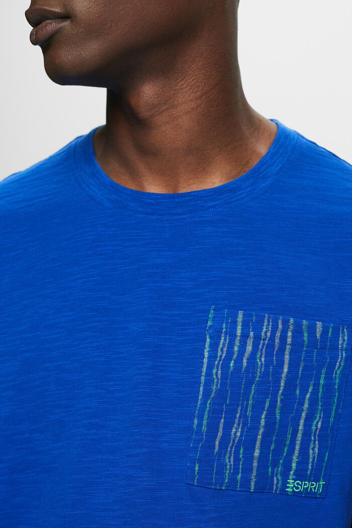 T-shirt i bomuldsslub med lomme og logo, BRIGHT BLUE, detail image number 3