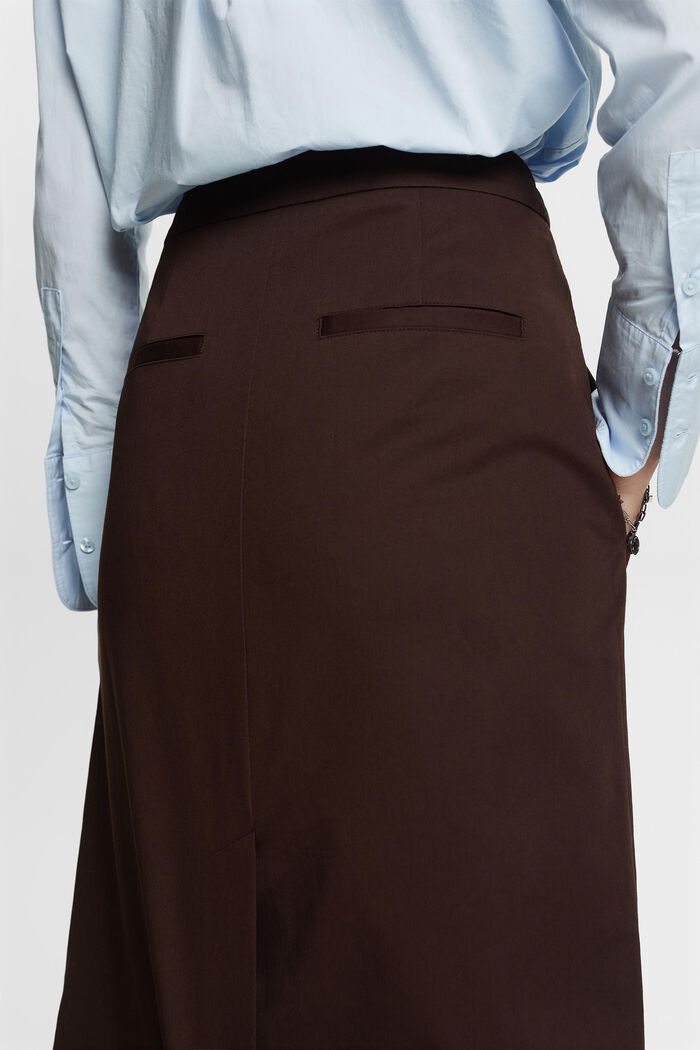 Knælang nederdel med bælte, 100% bomuld, DARK BROWN, detail image number 4