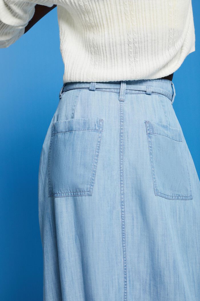 I TENCEL™: Midi-nederdel i denimlook, BLUE LIGHT WASHED, detail image number 4