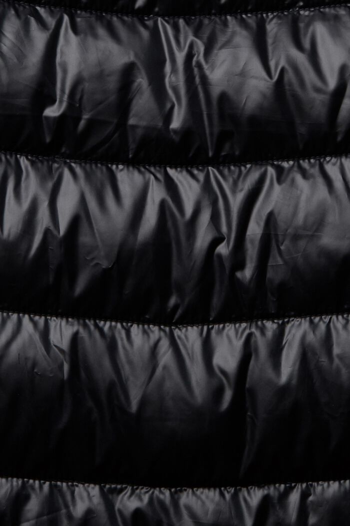 Quiltet frakke med aftagelig hætte med løbegang, BLACK, detail image number 1