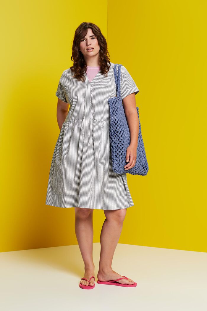 CURVY seersucker-kjole, 100 % bomuld, NAVY, detail image number 1