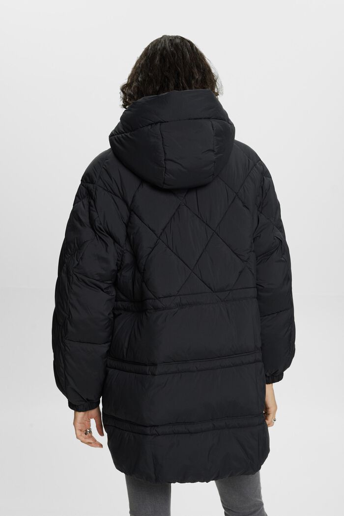 Af genanvendte materialer: Quiltet frakke med hætte, BLACK, detail image number 3
