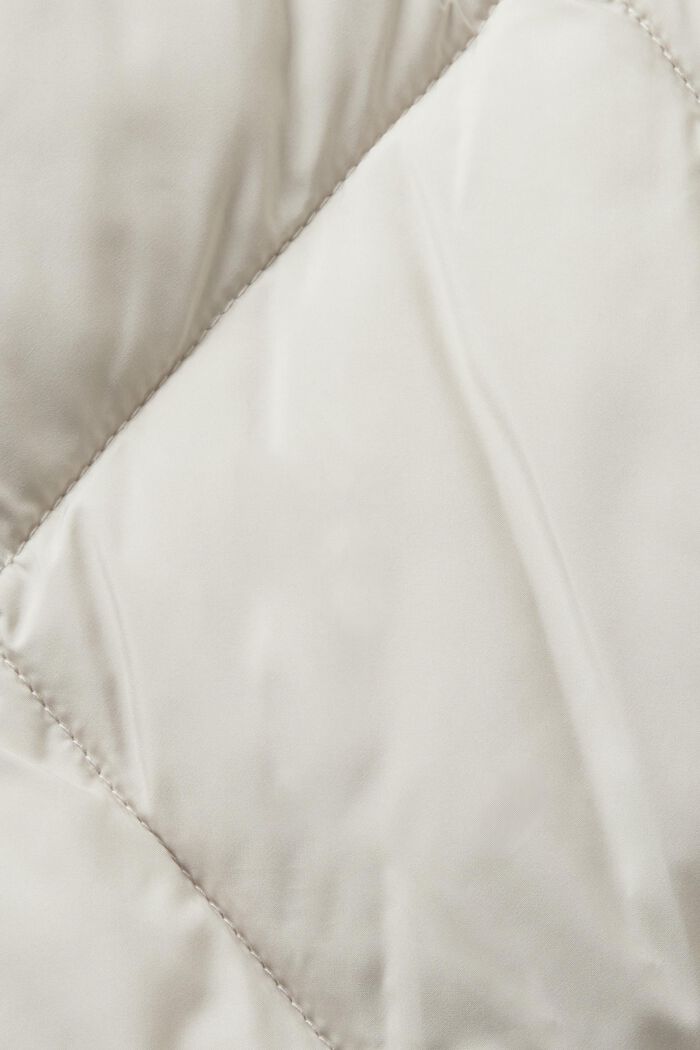 Af genanvendte materialer: Quiltet frakke med hætte, PASTEL GREY, detail image number 7