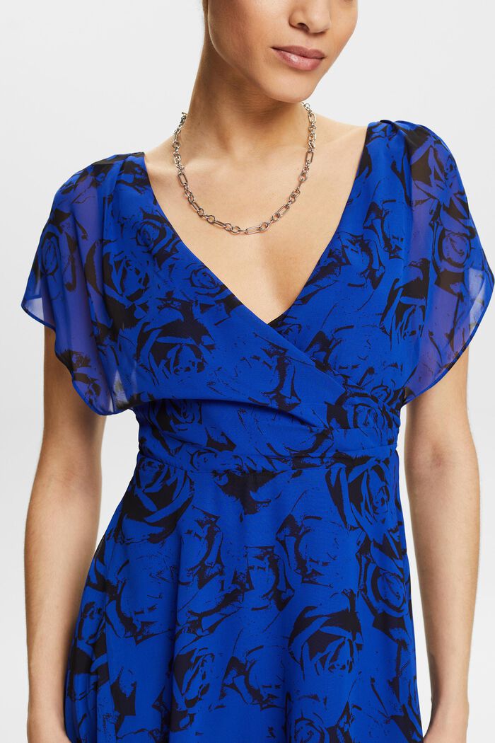 Maxi-kjole i chiffon med V-hals og print, BRIGHT BLUE, detail image number 3