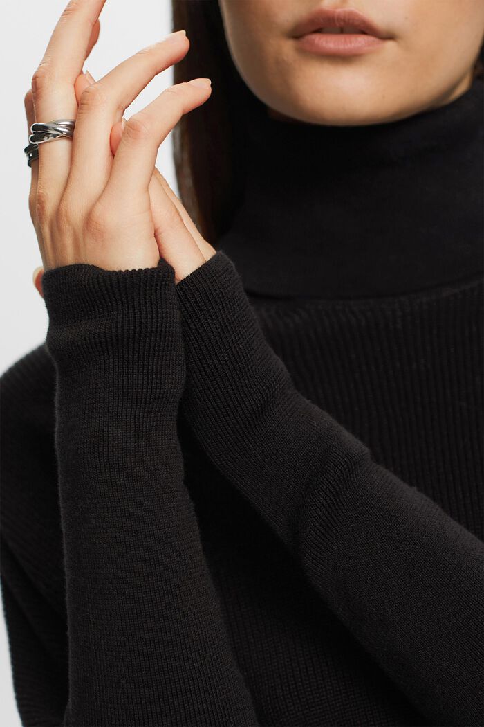 Rullekravesweater i ribstrik med flagermusærmer, BLACK, detail image number 2