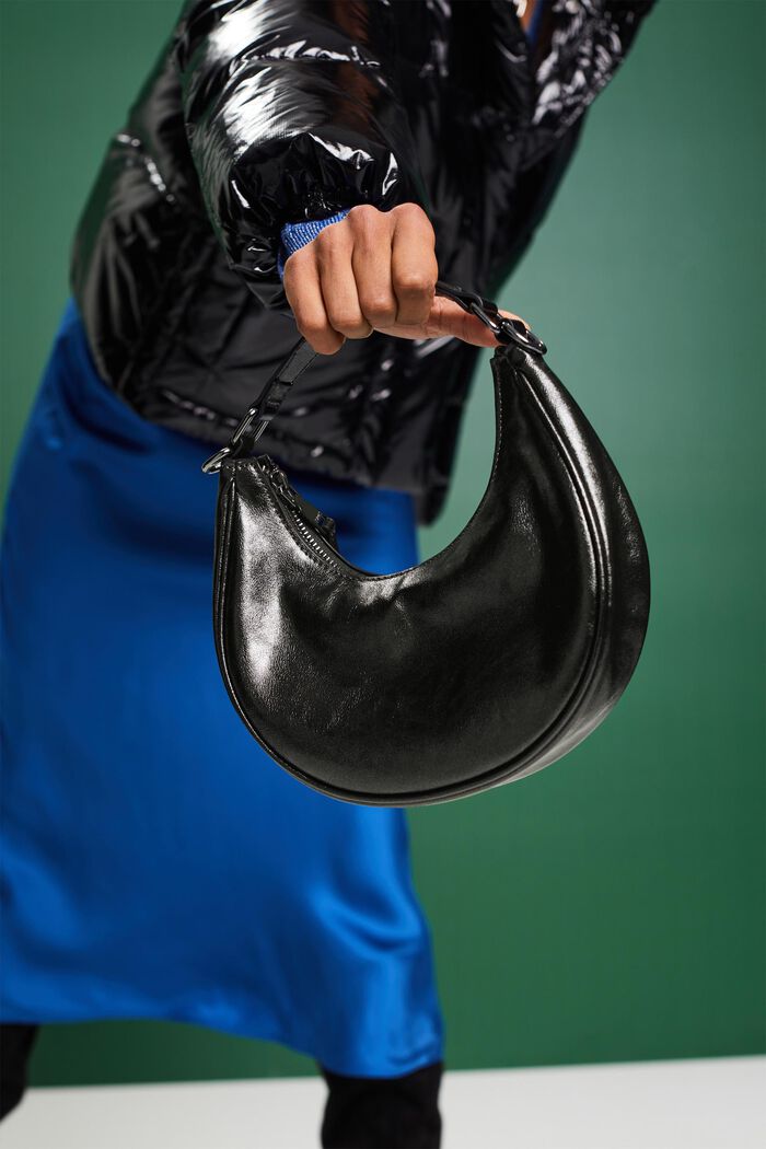 Halvmåneformet taske i kunstlæder, BLACK, detail image number 4