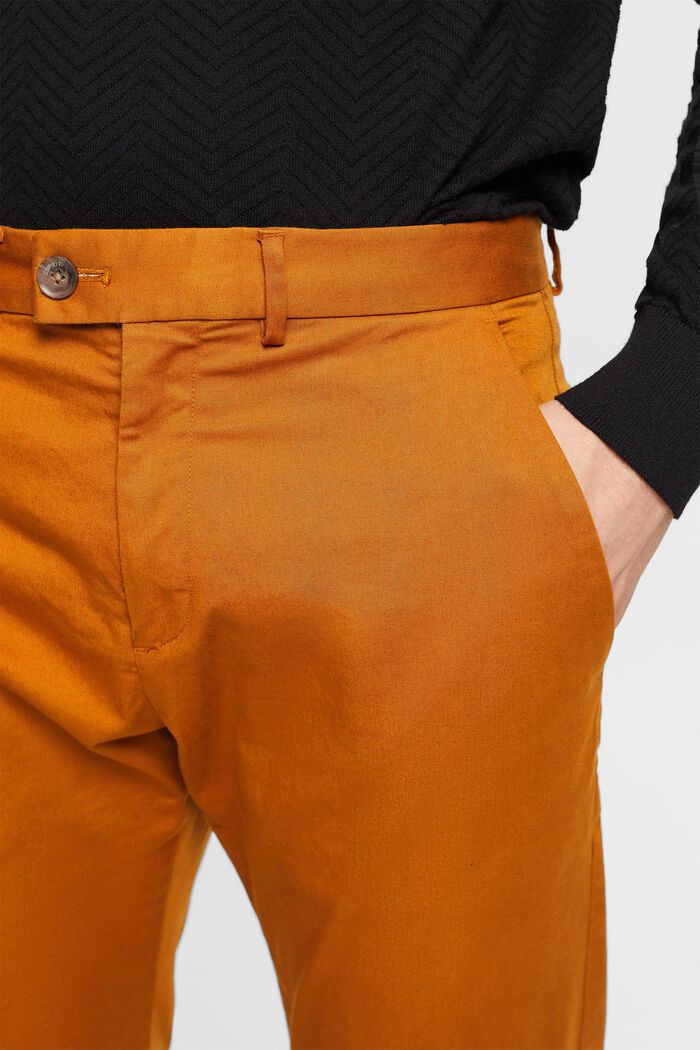 Stretch-chinos i bomuld, CARAMEL, detail image number 2